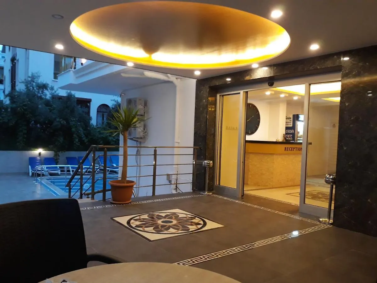 安塔利亚Golden Spark公寓式酒店